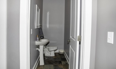 HUGE Price Correction! Luxury Living on the Golf Course - 4 Bed on Bright Leaf Golf Course in Kentucky - for sale on GolfHomes.com, golf home, golf lot