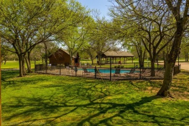 Live the lake life with this beautiful building lot near the on White Bluff Resort - Old Course in Texas - for sale on GolfHomes.com, golf home, golf lot