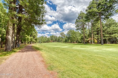 FAIRWAY home in the prestigeous Pinetop Lakes Country Club with on Pinetop Lakes Golf and Country Club in Arizona - for sale on GolfHomes.com, golf home, golf lot