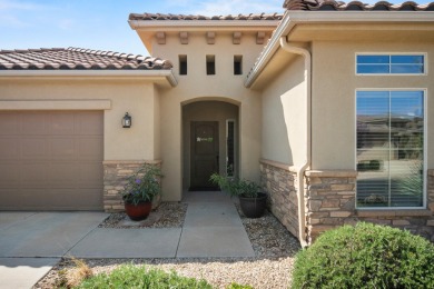 Welcome to this beautiful 3-bedroom, 2-bathroom home located in on Sunriver Golf Club in Utah - for sale on GolfHomes.com, golf home, golf lot