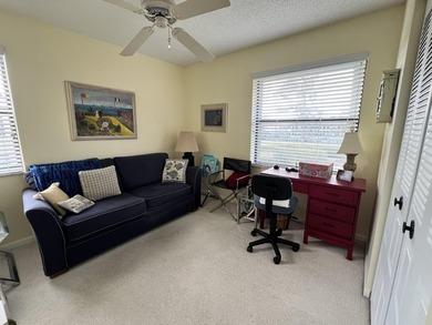 LOCATION IS THE KEY! NESTLED IN A VIBRANT 55+ COMMUNITY, THIS on Forest Oaks Golf Club in Florida - for sale on GolfHomes.com, golf home, golf lot