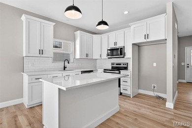 New Construction!! A 1,303 sq. ft. ranch featuring 2 bedrooms, 2 on Incline Village Golf Course in Missouri - for sale on GolfHomes.com, golf home, golf lot