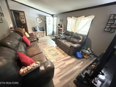 Charming home in the Wilshire Heights neighborhood of Fairfield on Stonehenge Golf Course in Tennessee - for sale on GolfHomes.com, golf home, golf lot