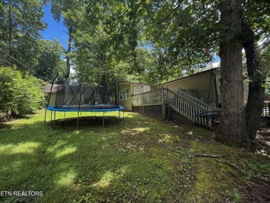 Charming home in the Wilshire Heights neighborhood of Fairfield on Stonehenge Golf Course in Tennessee - for sale on GolfHomes.com, golf home, golf lot