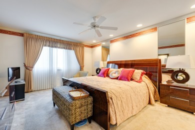 Very nice and very large two story townhome in the Odyssey on Odyssey Country Club in Illinois - for sale on GolfHomes.com, golf home, golf lot