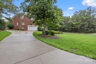 All brick/stone home in upscale Woodcreek Farms community. Enjoy on The Members Club At Woodcreek in South Carolina - for sale on GolfHomes.com, golf home, golf lot