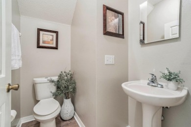 One or more photo(s) has been virtually staged. Welcome to your on Heritage Isles Golf and Country Club in Florida - for sale on GolfHomes.com, golf home, golf lot