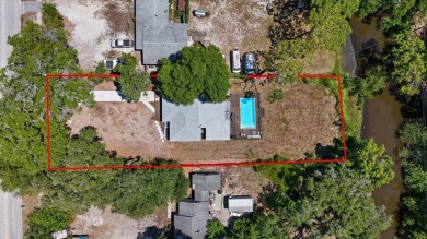 This home qualifies for community lending, which allows between on Clearwater Country Club in Florida - for sale on GolfHomes.com, golf home, golf lot