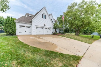 Stunning 2 Story Home on a Golf Course Lot - Meticulously on Links Golf Course in Kansas - for sale on GolfHomes.com, golf home, golf lot