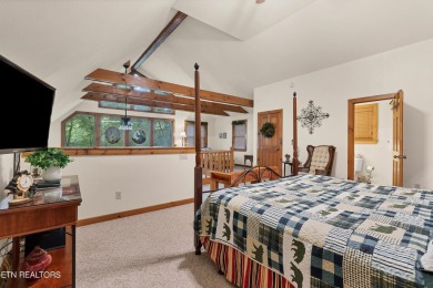 Super cool one bedroom, two bath, with double sided sleeping on Laurel Valley Golf Course in Tennessee - for sale on GolfHomes.com, golf home, golf lot