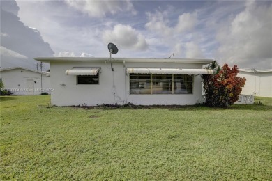 Lovely 2/1 single family home in verified 55+ community of on Leisureville Community Association in Florida - for sale on GolfHomes.com, golf home, golf lot