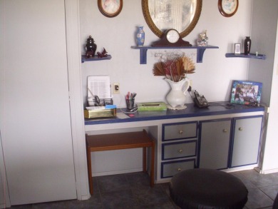 This 1973 140 sq ft. Manufactured home is a 2-bedroom 2 bath on The Club At Shenandoah Springs in California - for sale on GolfHomes.com, golf home, golf lot