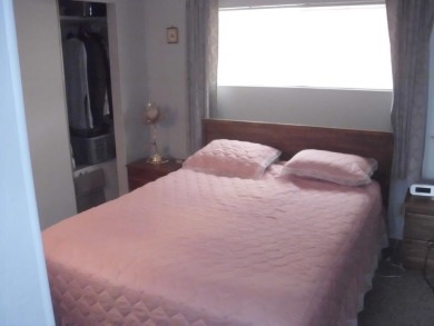 This 1973 140 sq ft. Manufactured home is a 2-bedroom 2 bath on The Club At Shenandoah Springs in California - for sale on GolfHomes.com, golf home, golf lot