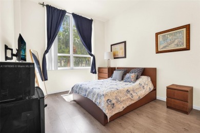 Spacious 2 bed / 2 bath condo in the heart of Aventura! Bright on Turnberry Isle Resort and Club in Florida - for sale on GolfHomes.com, golf home, golf lot