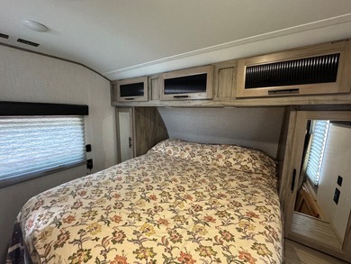 Nice corner lot with septic.  2022 one bedroom camper in on Captains Cove Golf and Yacht Club in Virginia - for sale on GolfHomes.com, golf home, golf lot