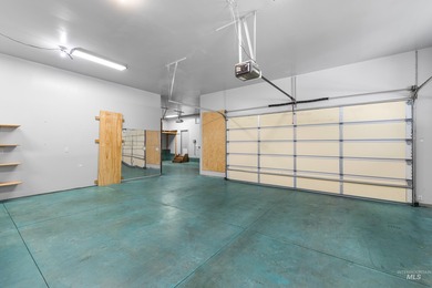 SELLER IS OFFERING $10,000 TOWARD CLOSING COSTS/RATE BUY-DOWN!! on Quail Hollow Golf Club in Idaho - for sale on GolfHomes.com, golf home, golf lot