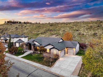 SELLER IS OFFERING $10,000 TOWARD CLOSING COSTS/RATE BUY-DOWN!! on Quail Hollow Golf Club in Idaho - for sale on GolfHomes.com, golf home, golf lot