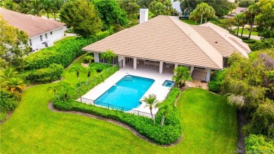 Gracious & charming, this CBS tile roof estate home

enjoys a on Mariner Sands Country Club in Florida - for sale on GolfHomes.com, golf home, golf lot