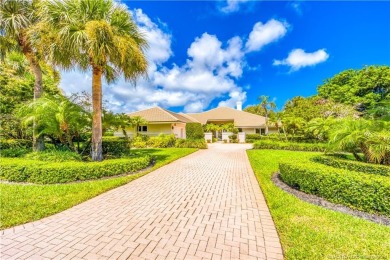 Gracious & charming, this CBS tile roof estate home

enjoys a on Mariner Sands Country Club in Florida - for sale on GolfHomes.com, golf home, golf lot