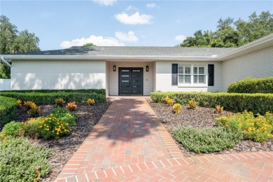 This stunningly remodeled 4/3 pool home in the highly on Lone Palm Golf Club in Florida - for sale on GolfHomes.com, golf home, golf lot