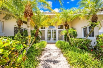 Gracious & charming, this CBS tile roof estate home

enjoys a on Mariner Sands Country Club in Florida - for sale on GolfHomes.com, golf home, golf lot