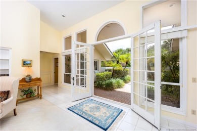 Gracious & charming, this CBS tile roof estate home

enjoys a on Mariner Sands Country Club in Florida - for sale on GolfHomes.com, golf home, golf lot