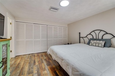 Charming 3-bedroom, 2-bath home with 1,464 sq ft of living space on Beacon Woods Golf Club in Florida - for sale on GolfHomes.com, golf home, golf lot