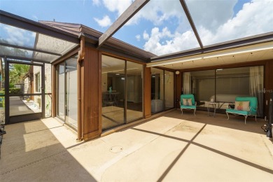 Charming 3-bedroom, 2-bath home with 1,464 sq ft of living space on Beacon Woods Golf Club in Florida - for sale on GolfHomes.com, golf home, golf lot