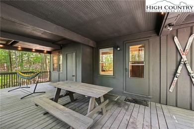 Creekside 3BR/3BA Retreat - 5 Minutes to Beech Mountain Ski on Beech Mountain Club in North Carolina - for sale on GolfHomes.com, golf home, golf lot