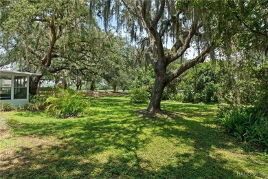 Well-Maintained Golf Course Home - No HOA - Fully Furnished! on Point O Woods Golf Club in Florida - for sale on GolfHomes.com, golf home, golf lot