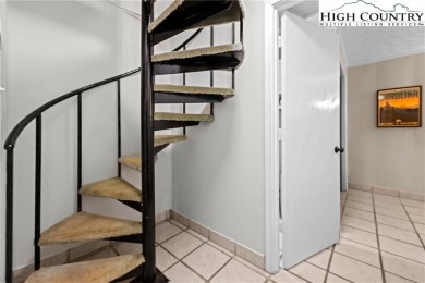 Creekside 3BR/3BA Retreat - 5 Minutes to Beech Mountain Ski on Beech Mountain Club in North Carolina - for sale on GolfHomes.com, golf home, golf lot