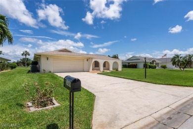 HOME ON THE GOLF COURSE AND PLENTY OF ROOM TO ADD A POOL! on Whiskey Creek Country Club in Florida - for sale on GolfHomes.com, golf home, golf lot