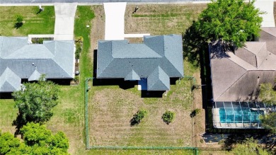 This home is located in the beautiful Ocala Palms. A 55+ gated on Ocala Palms Golf and Country Club in Florida - for sale on GolfHomes.com, golf home, golf lot