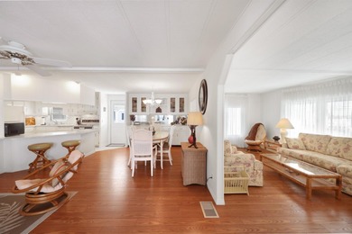 Charming 1980 Manufactured Home on the award winning Maple Leaf on Maple Leaf Golf and Country Club in Florida - for sale on GolfHomes.com, golf home, golf lot