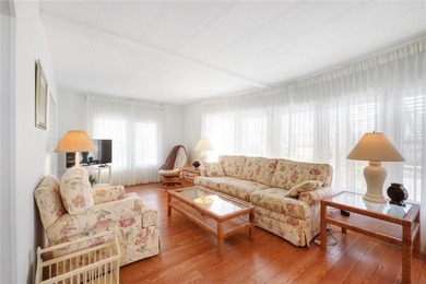 Charming 1980 Manufactured Home on the award winning Maple Leaf on Maple Leaf Golf and Country Club in Florida - for sale on GolfHomes.com, golf home, golf lot