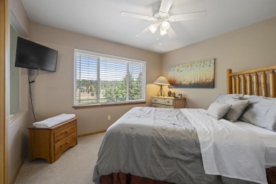 Check out this clean and turn key Running Y Townhome! on Running Y Ranch Resort in Oregon - for sale on GolfHomes.com, golf home, golf lot