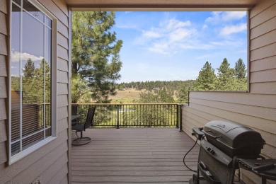 Check out this clean and turn key Running Y Townhome! on Running Y Ranch Resort in Oregon - for sale on GolfHomes.com, golf home, golf lot