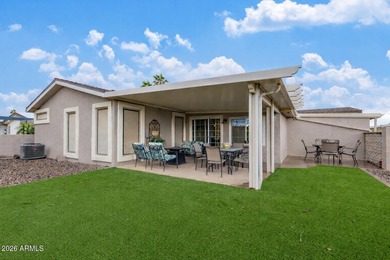 This beautifully updated 2-bed, 2-bath home w/a 2-car garage on Sun Lakes Country Club in Arizona - for sale on GolfHomes.com, golf home, golf lot