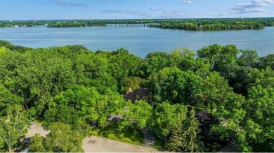 Nestled in a Cul-de-sac on a sprawling .85 acre lot this on Eagle Creek Golf Club in Minnesota - for sale on GolfHomes.com, golf home, golf lot