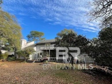 GREAT HOME LOCATED AT THE 14TH FAIRWAY ON THE GOLF COURSE IN on Lake Forest Yacht and Country Club in Alabama - for sale on GolfHomes.com, golf home, golf lot