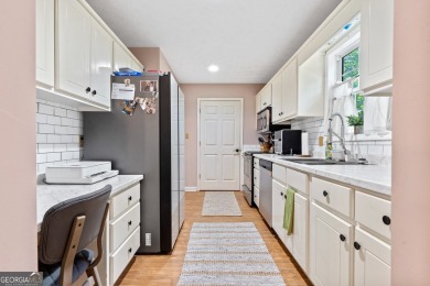 Welcome home to 11 Kingbird Ct-a beautifully updated 3 bed, 2 on Turtle Cove Golf Course in Georgia - for sale on GolfHomes.com, golf home, golf lot