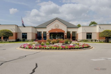 Welcoming and warm end unit located between the 4th green and on The Links at Carillon in Illinois - for sale on GolfHomes.com, golf home, golf lot