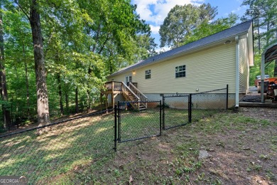 Welcome home to 11 Kingbird Ct-a beautifully updated 3 bed, 2 on Turtle Cove Golf Course in Georgia - for sale on GolfHomes.com, golf home, golf lot