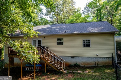 Welcome home to 11 Kingbird Ct-a beautifully updated 3 bed, 2 on Turtle Cove Golf Course in Georgia - for sale on GolfHomes.com, golf home, golf lot