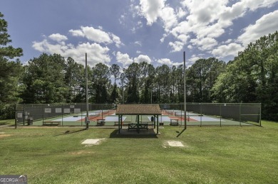 Welcome home to 11 Kingbird Ct-a beautifully updated 3 bed, 2 on Turtle Cove Golf Course in Georgia - for sale on GolfHomes.com, golf home, golf lot