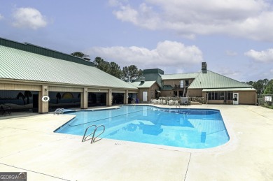 Welcome home to 11 Kingbird Ct-a beautifully updated 3 bed, 2 on Turtle Cove Golf Course in Georgia - for sale on GolfHomes.com, golf home, golf lot