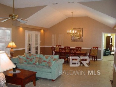 Perfect home with 3 separate living areas.Unique spacious on Glenlakes Golf Club in Alabama - for sale on GolfHomes.com, golf home, golf lot