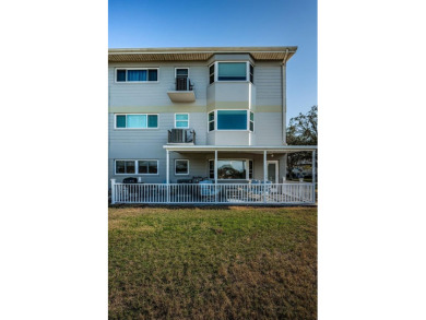 Welcome to what might be the perfect OTOW condo!  This spacious on On Top Of The World Golf Course in Florida - for sale on GolfHomes.com, golf home, golf lot