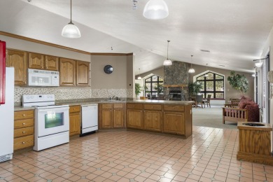 Looking for a getaway that feels like a vacation every day? This on Thousand Hills Golf Resort in Missouri - for sale on GolfHomes.com, golf home, golf lot