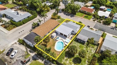 Beautifully renovated home in the heart of the Lake Worth Beach on Lake Worth Municipal Golf Course in Florida - for sale on GolfHomes.com, golf home, golf lot